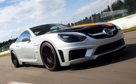 Carlsson C25 powstał na bazie Mercedesa SL i miał 753 KM mocy.