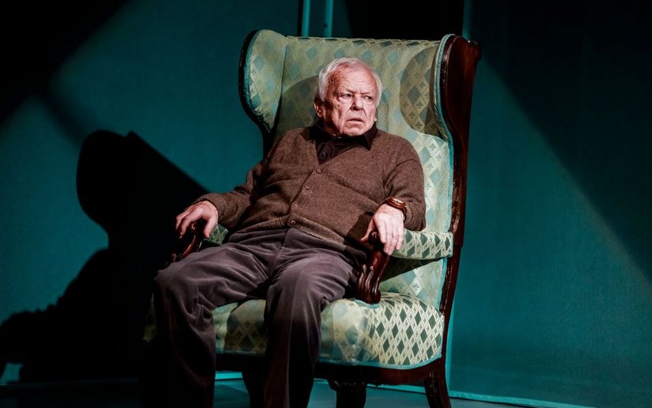 Marian Opania jako André w sztuce „Ojciec”.