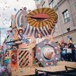 Carnaval Sztukmistrzów podziwiają co roku tłumy gości.