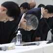 Toshio Nishizawa, prezydent Tepco (drugi z lewe) po ogłoszeniu gigantycznej straty kwartalnej koncer