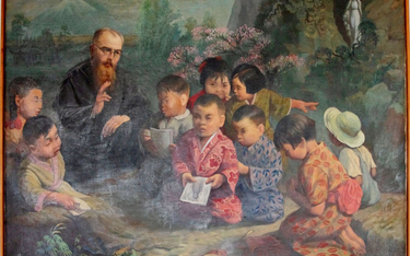 Święty Maksymilian Maria Kolbe z japońskimi dziećmi – obraz z muzeum w Niepokalanowie
