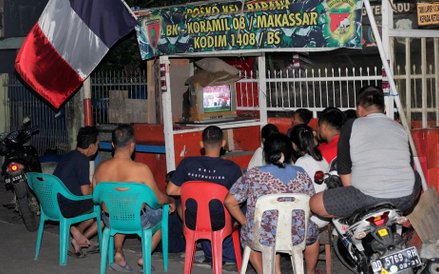 Ale finał mundialu oglądano na całym świecie. Tutaj kibice z miasta Makasar w Indonezji