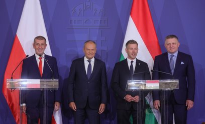 Premier Donald Tusk, premier Republiki Czeskiej Andrej Babis, premier Słowacji Robert Fico i premier