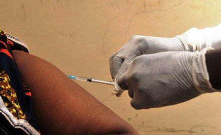 Szczepionka na wirusa ebola ma być gotowa w 2018 roku