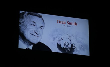 Zmarł Dean Smith. To on stworzył Michaela Jordana