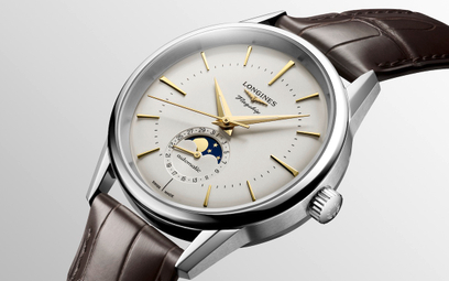 Średnica zegarka Longines Flagship Heritage Moonphase to 38,5 milimetra.