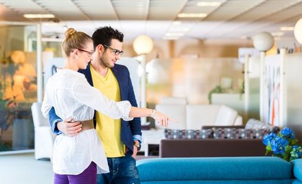 UOKiK: wątpliwe promocje w Agata Meble oraz Black Red White