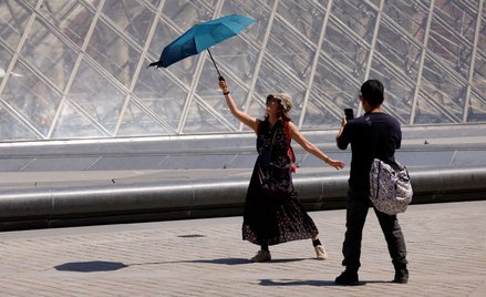 Ekstremalna fala upałów we Francji prziosła rekordowe temperatury przekraczające 44°C, doprowadzając