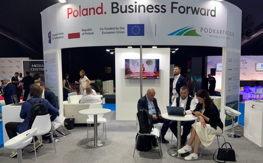 Stoisko województwa podkarpackiego na targach Expand North Star 2025 / GITEX Global.