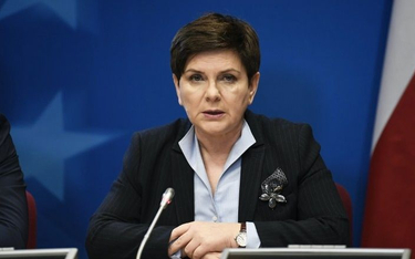 Sondaż: Kto chce sankcji UE wobec Polski