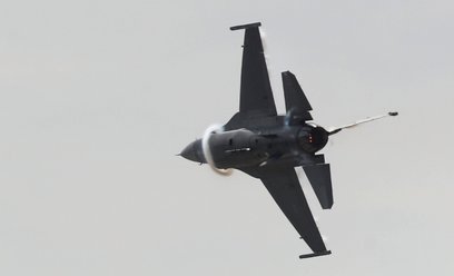 Amerykanie wycofają z Europy część swoich F-16