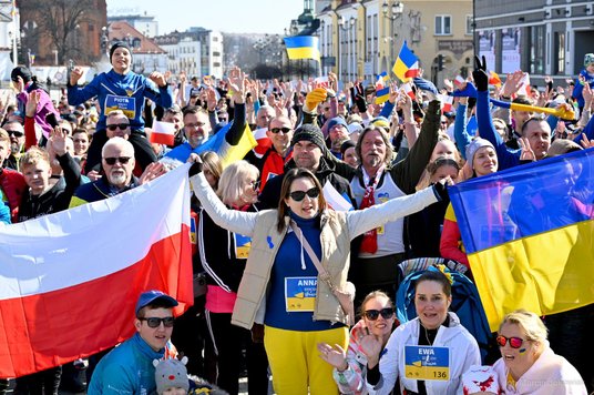 Uczestnicy biegu „Sercem z Ukrainą” przebiegli centrum Białegostoku