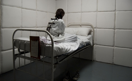 Niepoczytalna prawniczka ma trafić do szpitala psychiatrycznego za zniewagę policjanta. Jest kasacja