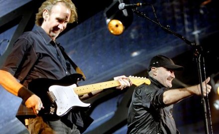 Koncert Genesis w Chorzowie, na zdjęciu gitarzysta Mike Rutherford i Phil Collins, 2007 r.
