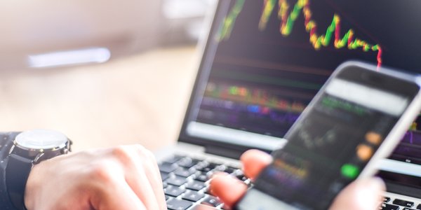 Jacek Joniak: Jak sprzedać przyszłość? Polskie prawo nie nadąża za technologią