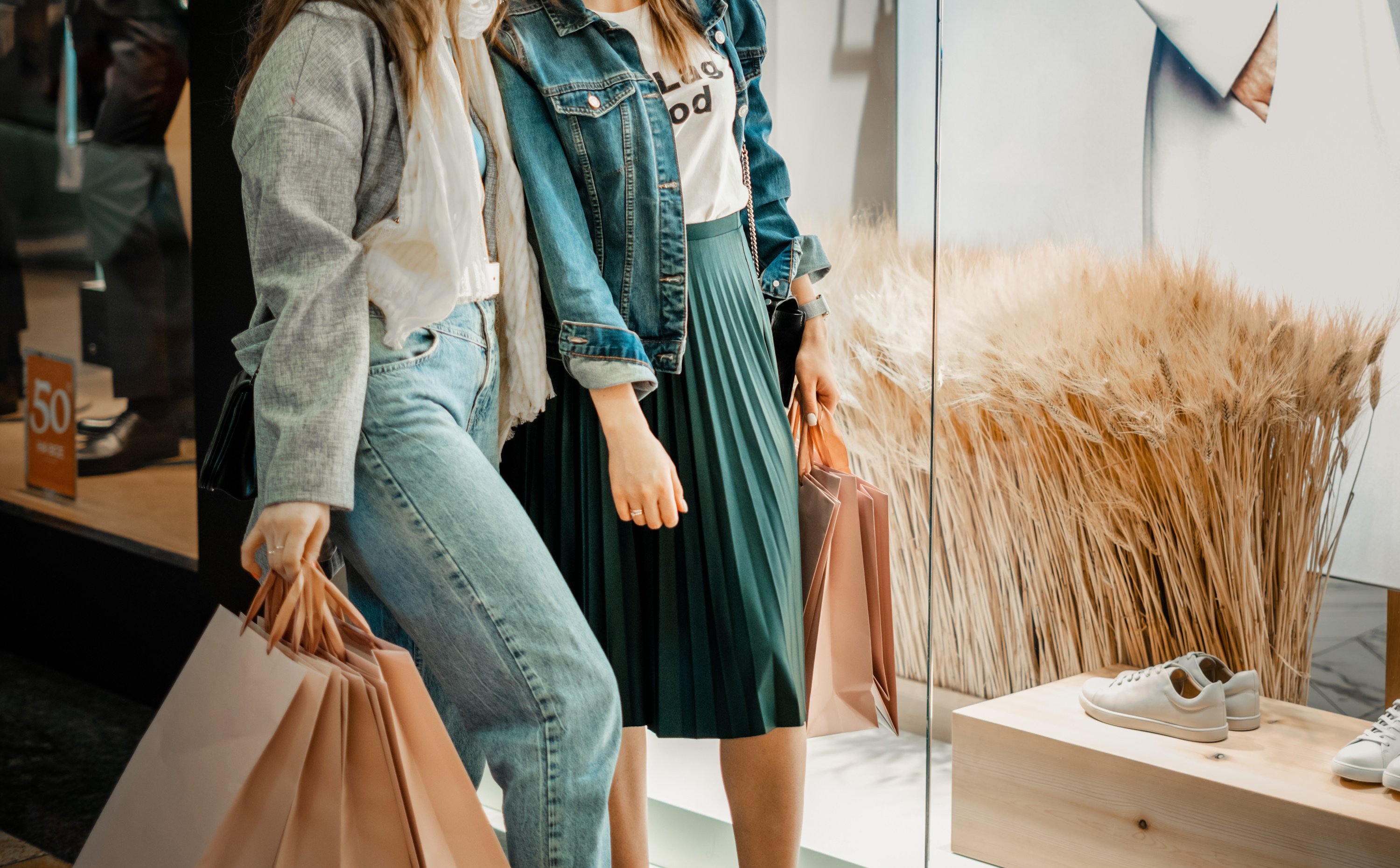 Polacy chętnie oddadzą prywatność w zamian za promocje