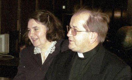 Ojciec Tadeusz Rydzyk z Anną Sobecką na piętnastoleciu Radia Maryja