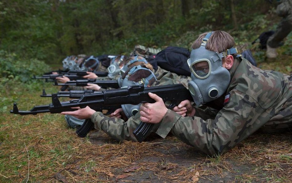 3800 ochotników rozpoczyna przeszkolenie wojskowe