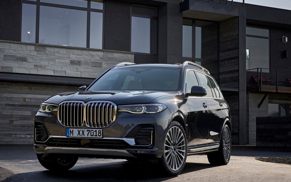 BMW atakuje segment największych SUV-ów