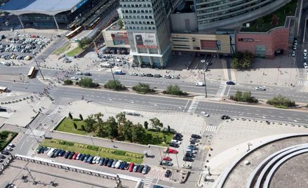 Odszkodowanie za działkę przy ul. Chmielnej 70, którą władze stolicy zwróciły w 2012 r. (transakcję 