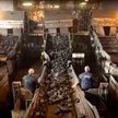 JSW wciąż z dużą stratą, ale z nadzieją patrzy na kolejne miesiące