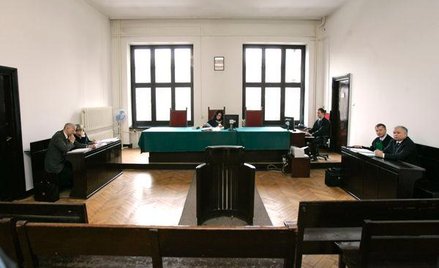 Minister Jarosław Gowin zapewnia, że nawet nie myśli o wycofaniu się ?z pomysłu likwidacji 79 najmni