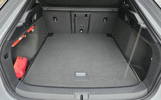 Bagażnik pomieści 532 l (max. 1568 l)