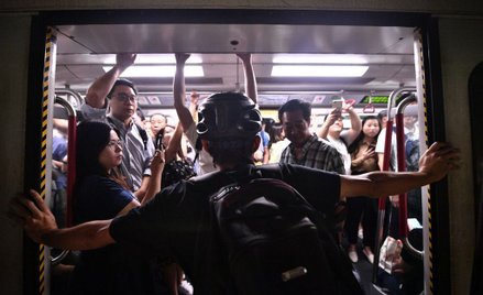 Czy Chiny mogą użyć wojska w Hongkongu?