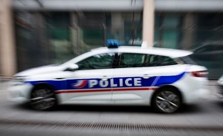 Atak nożownika na przedmieściach Paryża. Dwie osoby nie żyją
