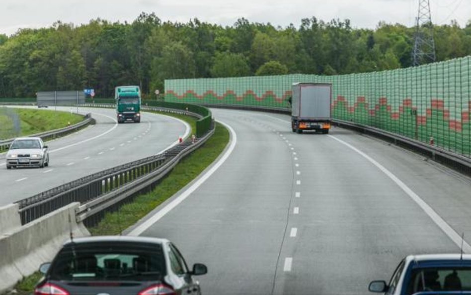 Już niewiele pozostało drogowcom do dokończenia najważniejszej wylotówki?z Warszawy na południe.