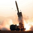 Korea Północna testuje wyrzutnie rakiet z "ciągłym ogniem"