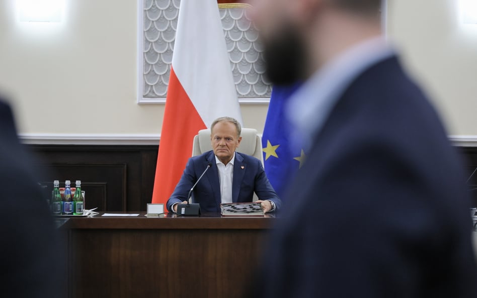 Donald Tusk odwołał szefa Służby Więziennej. Chodzi o zabójstwo lekarza w Krakowie