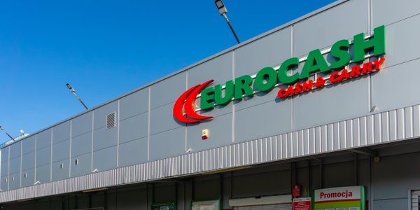 Kurs Eurocashu nad krawędzią. Kolejne rozczarowanie wynikami