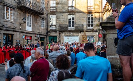 Tłumy gromadzą się w Santiago de Compostela nie tylko przy okazji ważnych uroczystości religijnych, 