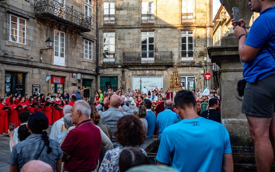 Tłumy gromadzą się w Santiago de Compostela nie tylko przy okazji ważnych uroczystości religijnych, 