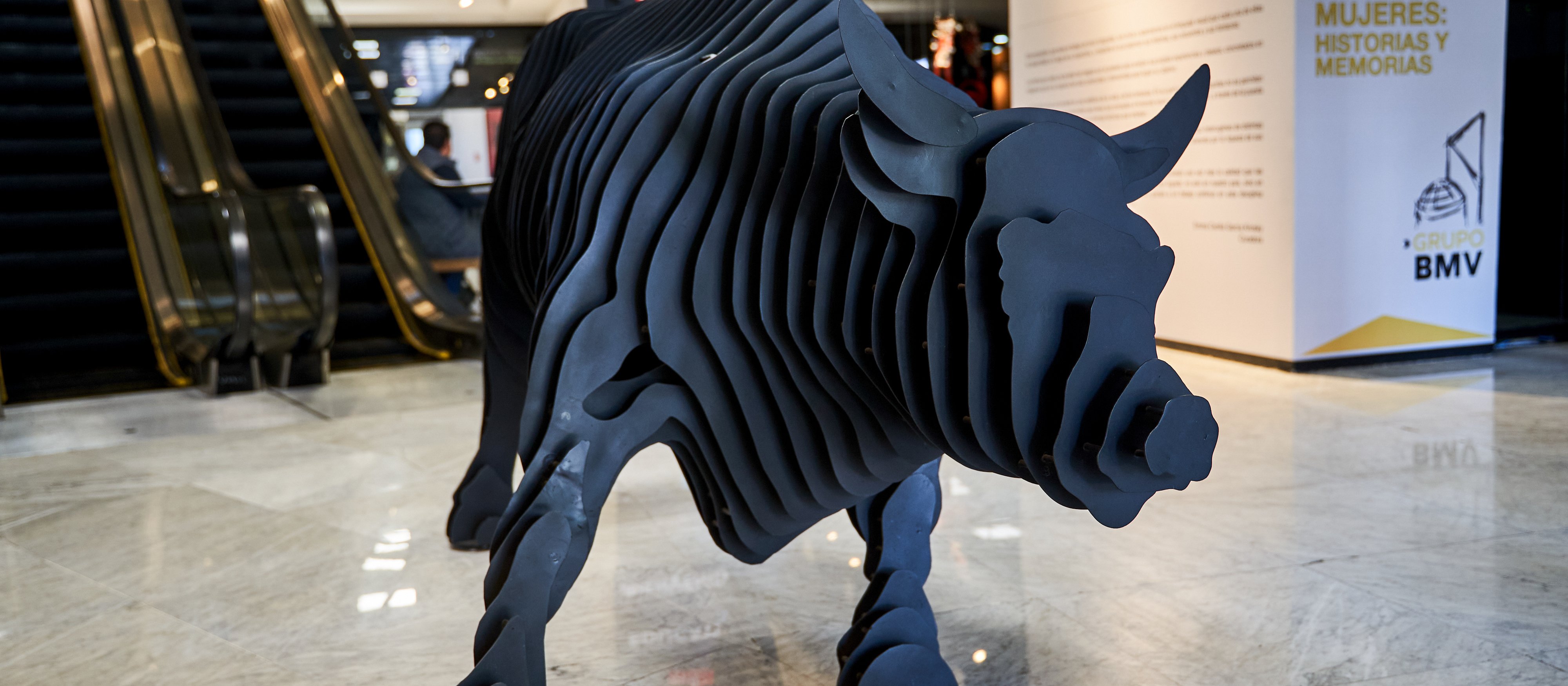 Trzecie urodziny rynku byka bez prezentu