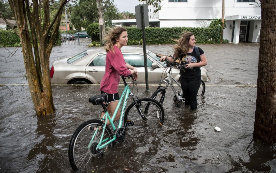 Irma i Harvey mocno zaszkodzą amerykańskiej gospodarce