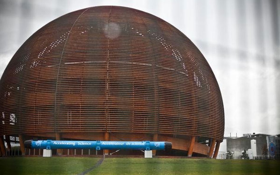 CERN nie płaci podatku