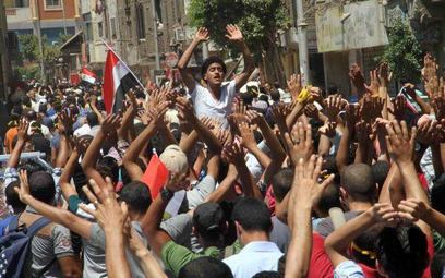 Demonstracja poparcia dla Bractwa Muzułmańskiego, jaka przeszła ulicami Kairu 3 lipca 2014 r.