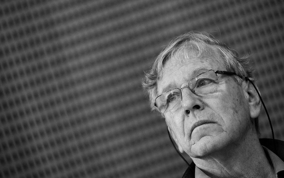 Amos Oz nie żyje. Słynny izraelski pisarz przegrał z rakiem