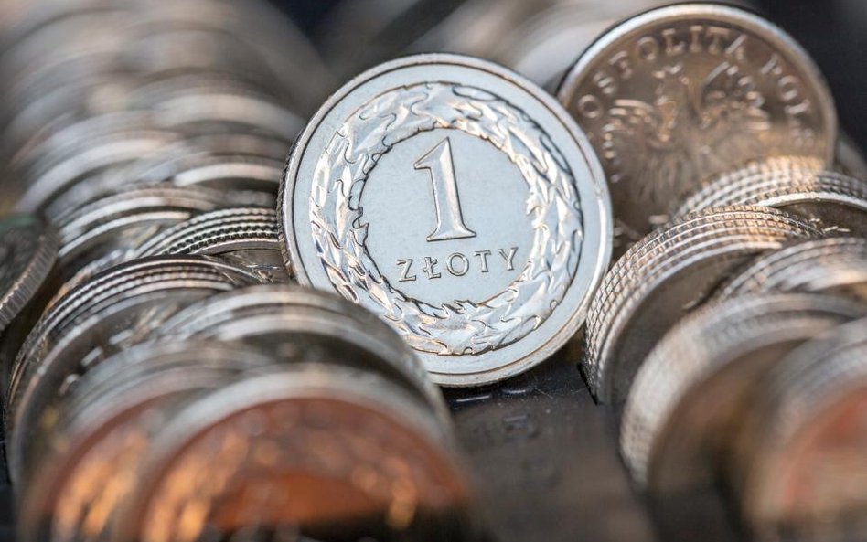 Złoty silny słabością Kongresu