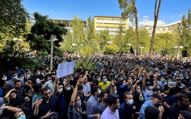 Protesty, do których doszło w Iranie po śmierci Mashy Amini