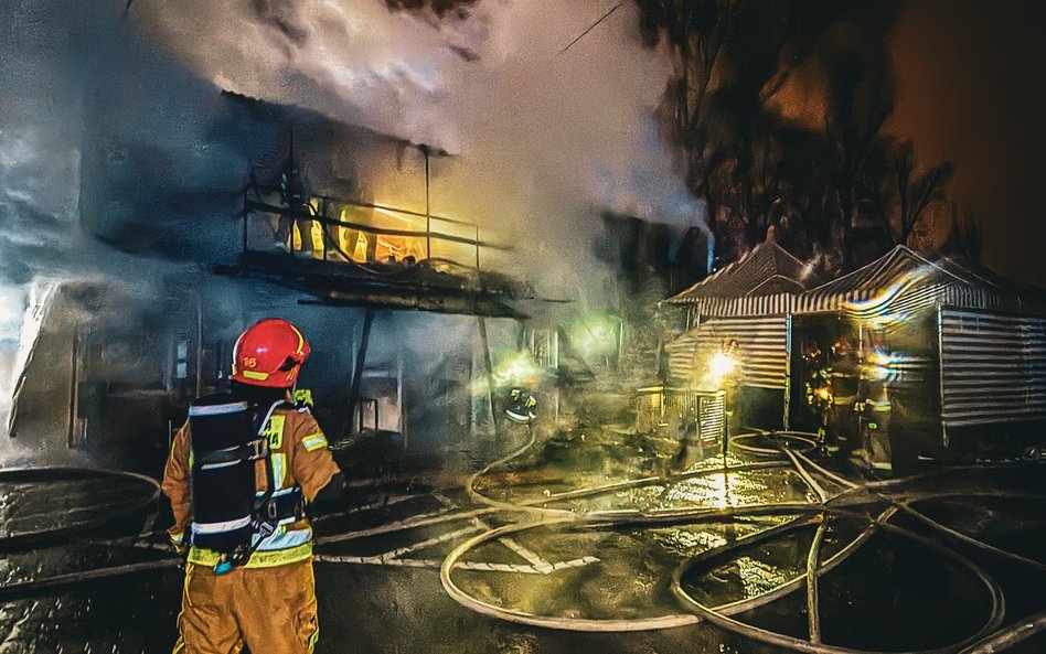 Akcja gaszenia pożaru na Bakalarskiej trwała pięć godzin