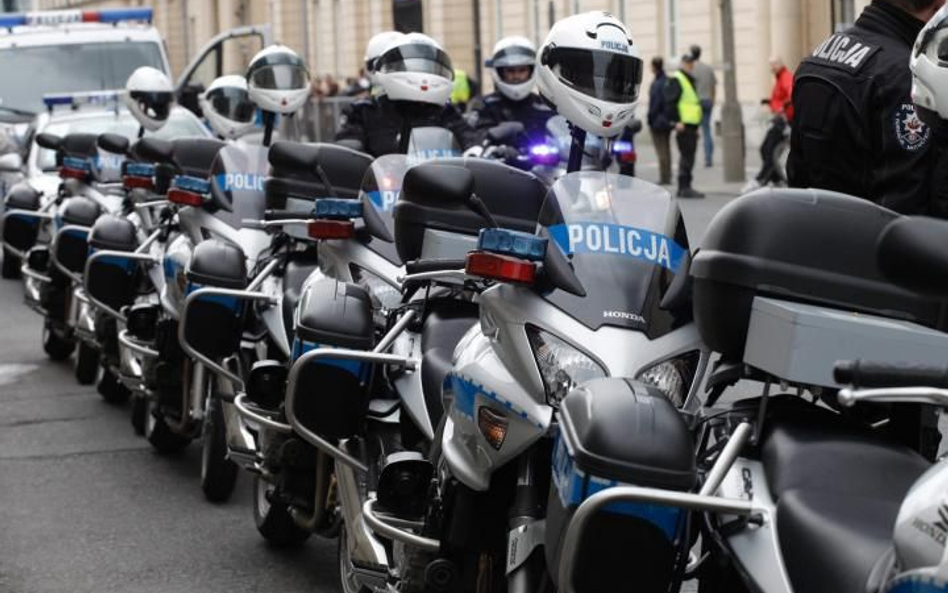 Maski z krakowskiego Mercatora trafią m.in. do policji.