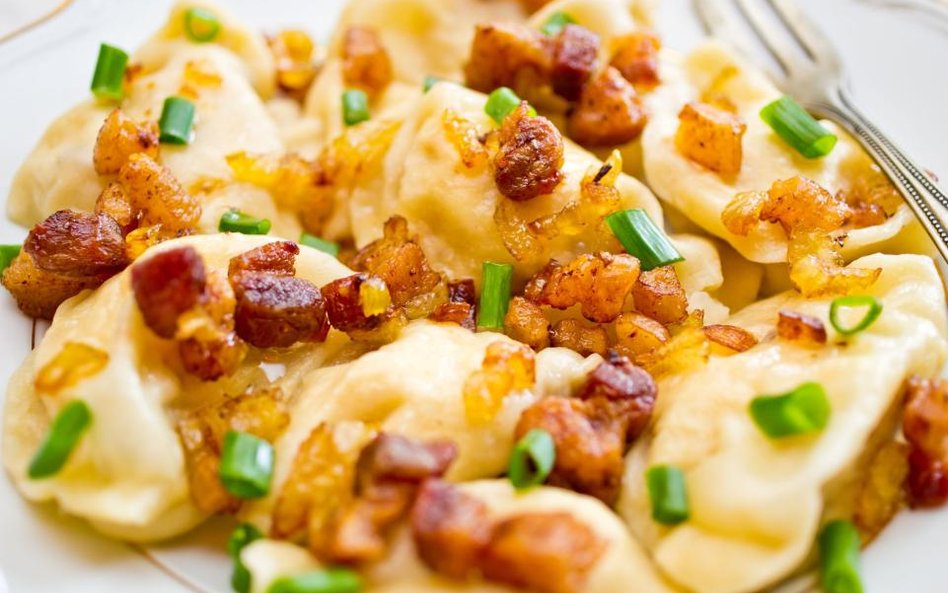 Bar mleczy nie zwróci dopłat, gdy ruskie pierogi podaje ze skwarkami