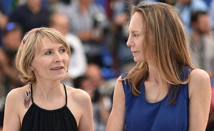 Reżyserki Delphine i Muriel Coulin, znane ze zrealizowanych w duecie filmów „Postój" i „‚17 dziewczy
