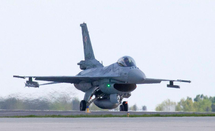 Polski F-16