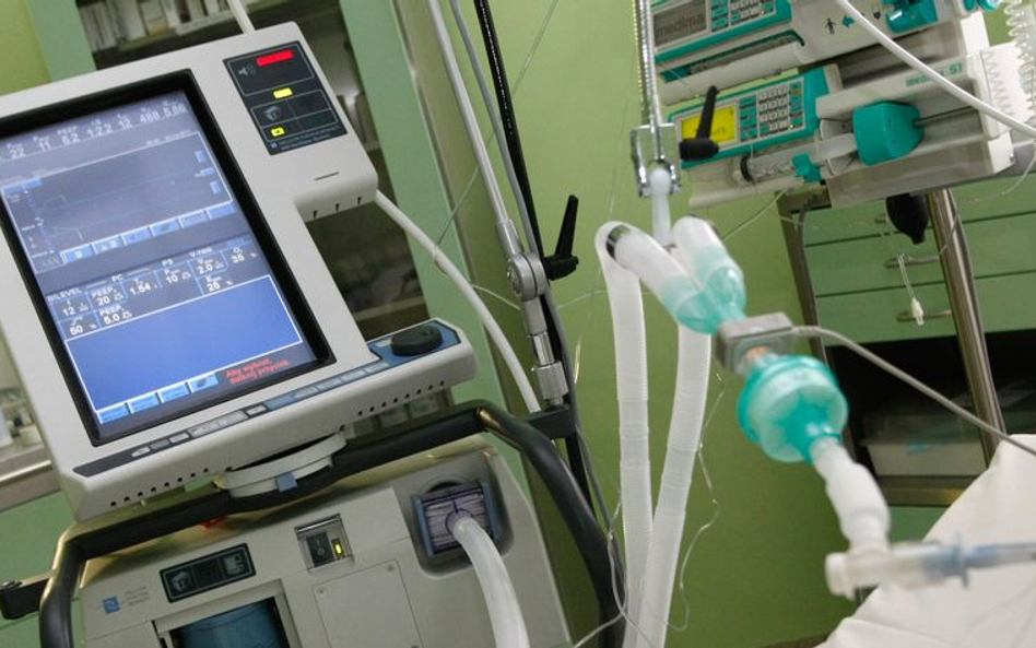 Zakup respiratorów. Firma ma zwrócić MZ 15,5 mln euro