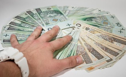 Miliardy płyną szerokim strumieniem, czyli kolejny udany miesiąc powierników