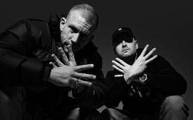 Polska Wersja to warszawski zespół hip-hopowy założony w 2012 roku, reprezentujący klasyczny, uliczn